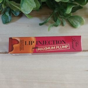 NIB Too Faced Lip Injection Maximum Plump Gloss in Caramel Apple